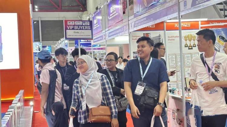 燃爆首日!佳鑫悦出征2025年印尼IEAE电子展,新品矩阵,福利盛宴惠及各类摄影咖