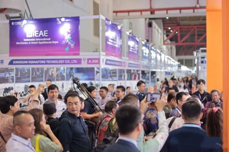 燃爆首日!佳鑫悦出征2025年印尼IEAE电子展,新品矩阵,福利盛宴惠及各类摄影咖