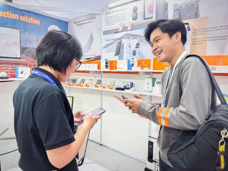 编织科技未来 | 小未科技亮相2025 IEAE 印尼电子展