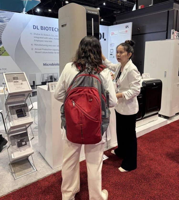 迪尔生物亮相2025年ADLM:全球化视野下病原菌感染整体解决方案的成果展示