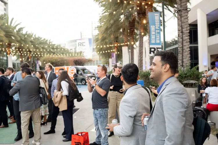 美国阿纳海姆国际太阳能展览会:北美最大清洁能源盛会