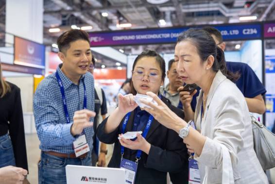 新加坡新加坡城国际亚洲光电博览会 APE 2025推动产业合作迈向新高峰