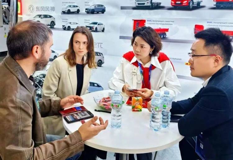 四川霸王龙国际于2025年莫斯科汽配展震撼亮相!引爆俄罗斯市场!