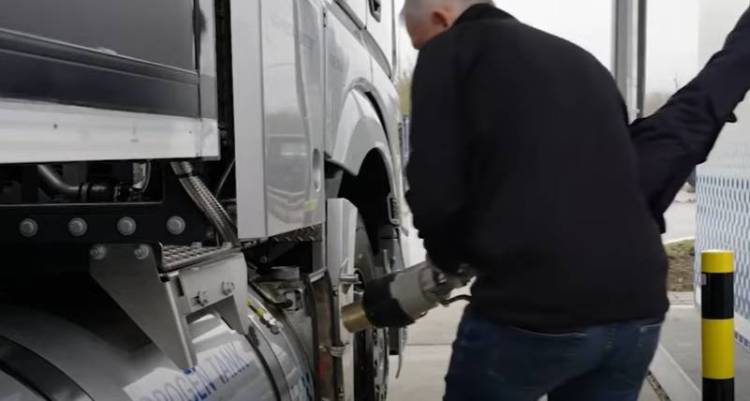 法国里昂国际运输解决方案国际展览会SOLUTRANS 2025:创新物流盛会