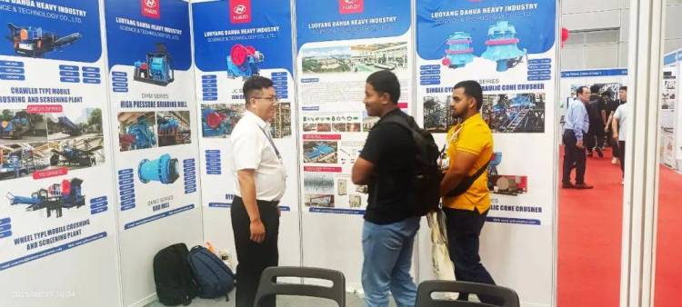 大华重工亮相2025马来西亚国际工程机械展:以技术创新稳固东南亚市场