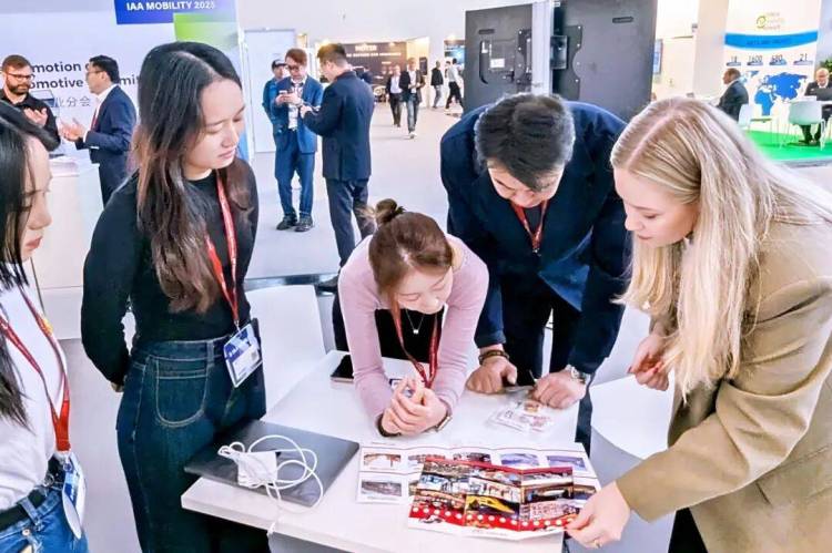 首秀德国顶级盛会!SISPARK携“AI +交通”军团闪耀2025年国际汽车及智慧出行博览会