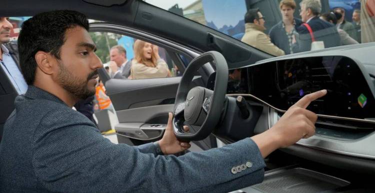 2025年慕尼黑国际车展,红旗天工06欧洲首秀即出圈,来自东方的美学暴击!