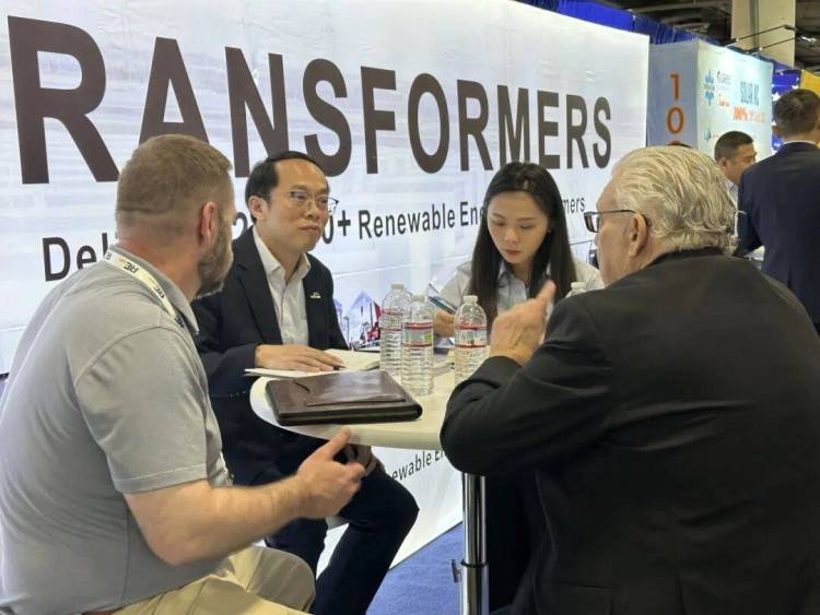 展会直击|伊戈尔亮相2025美国RE+新能源展 Eaglerise at RE+ 2025