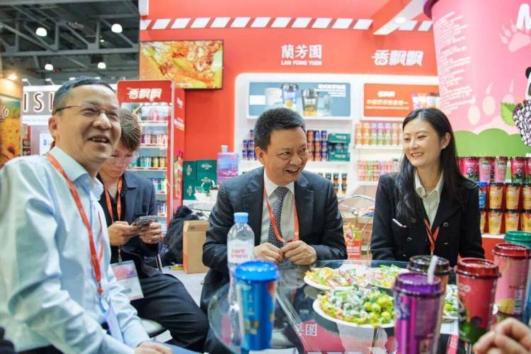 香飘飘闪耀2025年莫斯科国际食品展,创新产品加速海外市场布局!