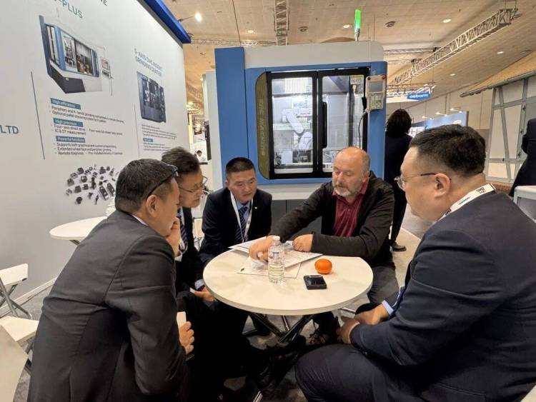 展会现场丨海宝精机EMO 参加2025年欧洲汉诺威国际机床展览会