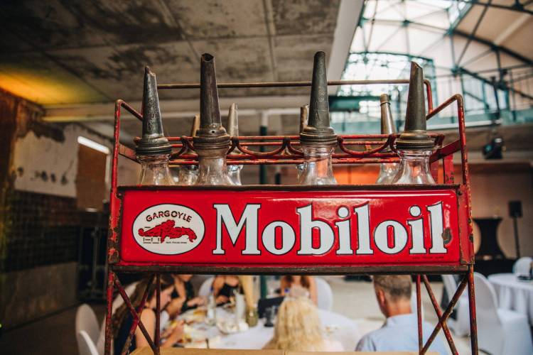 2026年德国不莱梅经典车展览会:举办“Oil & Rust”拍卖会