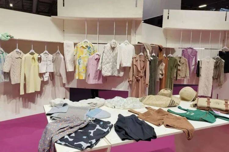 中国设计即将亮相2025年巴黎Texworld Paris,“Fabrics China中国流行面料”奔赴时尚之约