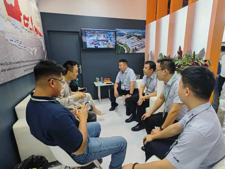 铁拓机械闪耀亮相“MINING INDONESIA 2025” 印尼国际矿业展览会