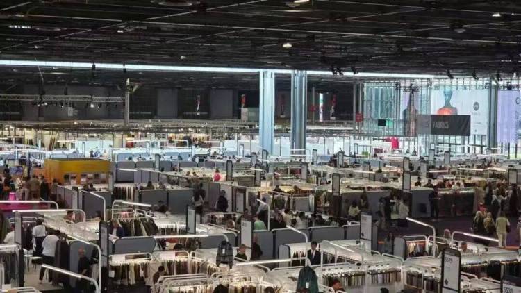 山东南山智尚科技·25秋季法国PV展启幕