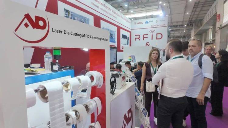 展会回顾 | 艾达设备闪耀2025欧洲标签展,创新产品引爆全场关注