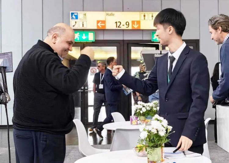 德国杜塞尔多夫国际塑料及橡胶博览会K 2025 | 联塑机器柔性高效制造,引领技术革新