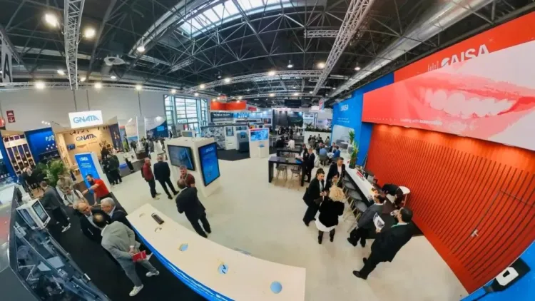 Aisa Group德国 K 2025展现场直击:软管包装设备演示实况