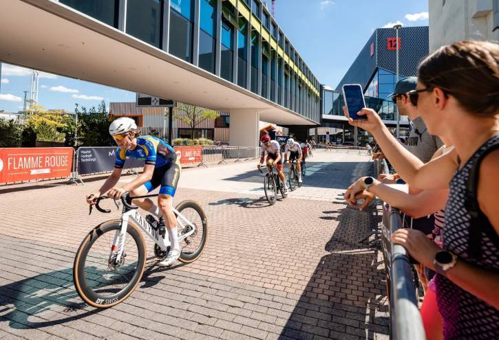 2025年比利时布鲁塞尔世界客车展览会:国际巴士年度评审团迎新领导层