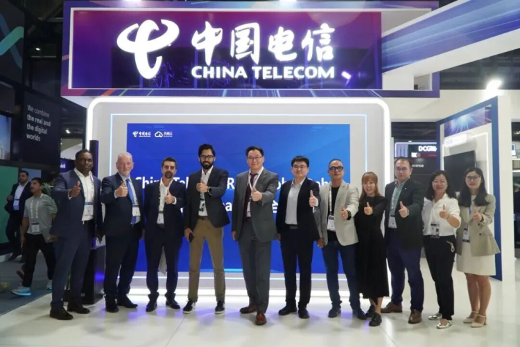 连接智能未来,赋能数字生态!中国电信精彩亮相2025 GITEX Global