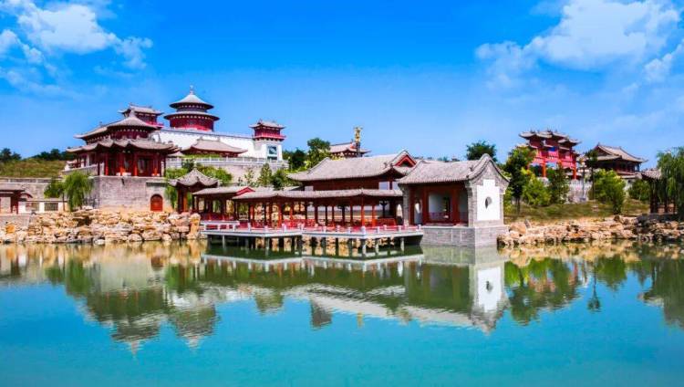 戎子酒庄闪耀2025年德国 ANUGA 国际食品及饮料展,7 款佳酿香飘莱茵河畔