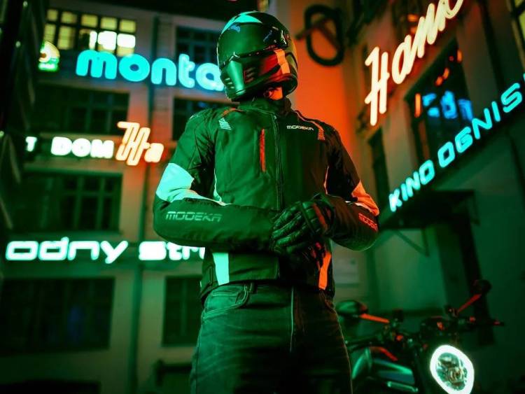 2025年捷克布拉格国际摩配展览会:Modeka超75年摩托车服饰专家