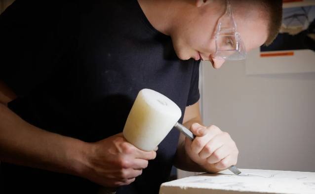 2025年英国伦敦国际石材及表面材料展览会:演讲嘉宾安妮·施罗尔