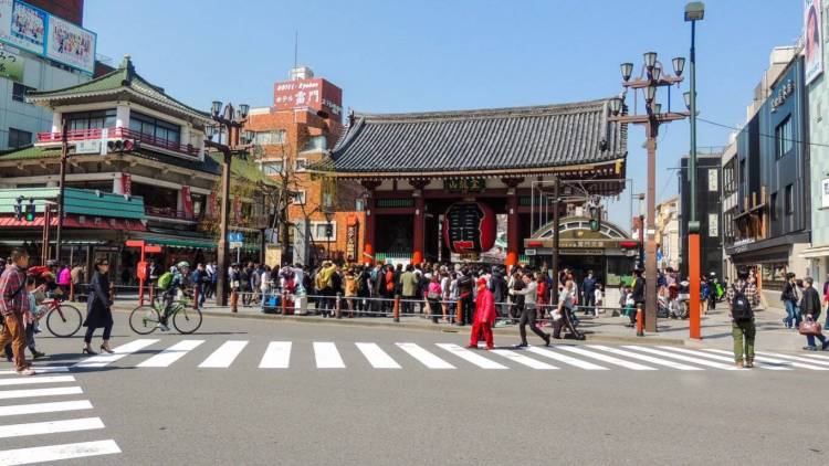 日本东京食品饮料展:小売业应对访日外国人需求