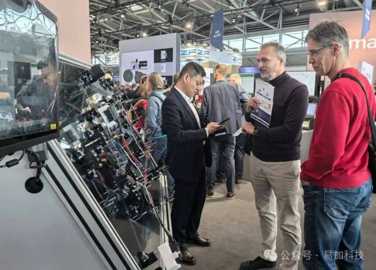 易加科技携“易视电子组装板”亮相2025年德国慕尼黑电子生成设备展
