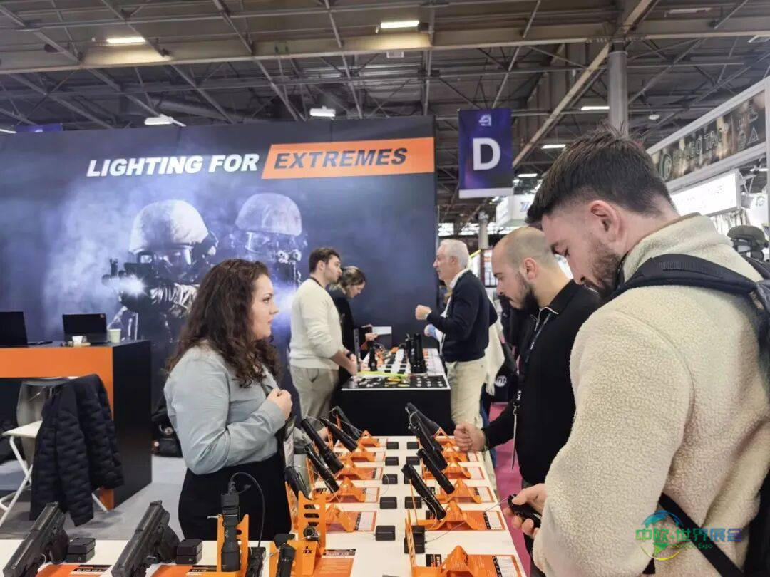 Fenix重磅登陆Milipol Paris 2025法国巴黎国际军警展 ,以创新照明定义战术新标杆