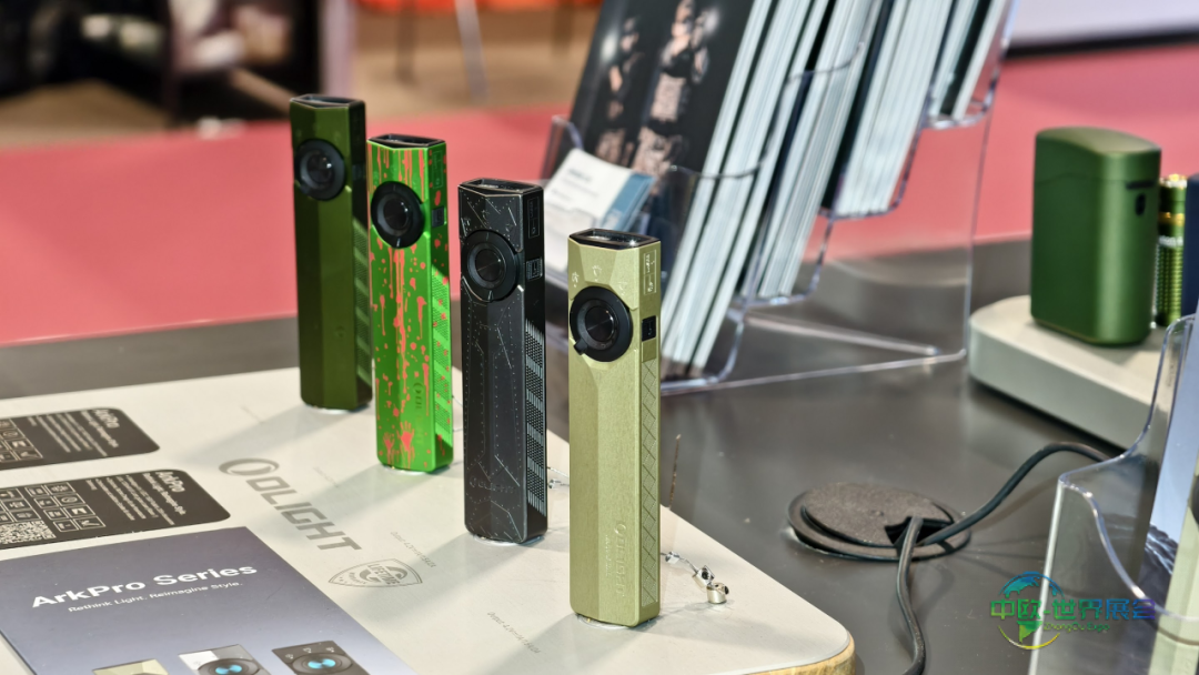 OLIGHT傲雷照明以中国「智」造照亮法国巴黎国防及军警装备展览会(Milipol Paris 2025)舞台!