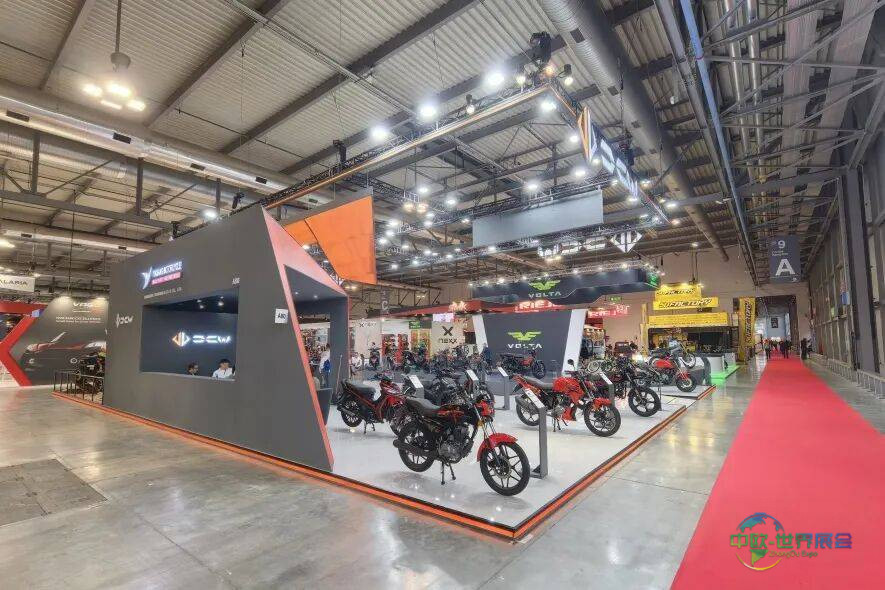 米兰国际两轮车展EICMA 2025盛大开幕|银翔摩托闪耀国际舞台,硬核车型引爆全场