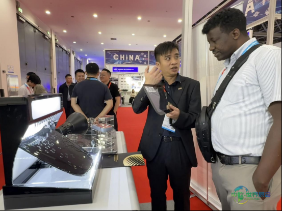 北极光亮相2025迪拜汽配展,推进全球化战略布局!