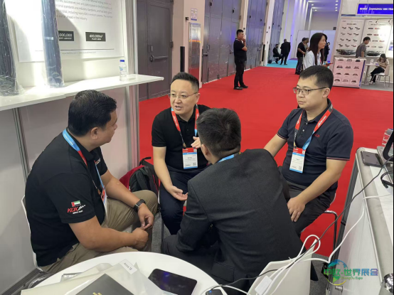 北极光亮相2025迪拜汽配展,推进全球化战略布局!