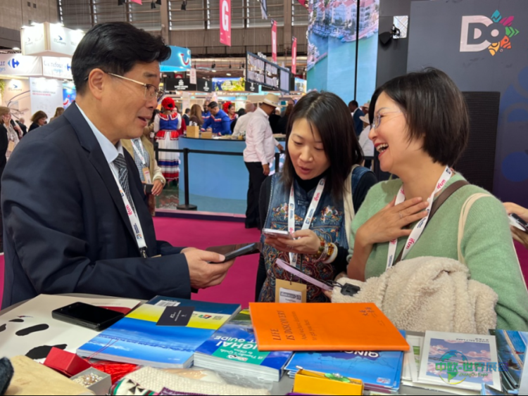 【文旅时讯】青海文旅精彩亮相2025年法国巴黎国际旅游专业展多维展示高原魅力 显著提高国际声誉