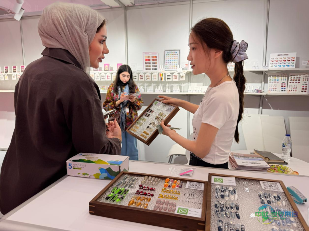 东海穿戴甲闪耀2025年中东迪拜美容展|东海穿戴甲,See you in Dubai!
