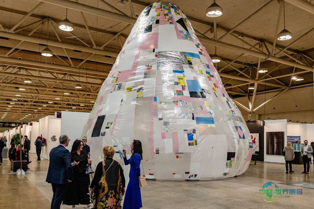 2025年多伦多国际艺术展览会聚焦全球创新与加拿大艺术遗产