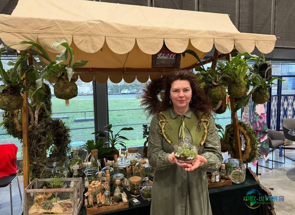 2025年捷克布尔诺国际家具及家居用品展览会:在药房玻璃中创作机甲