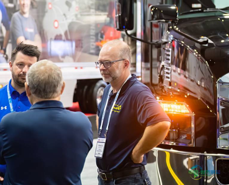 2025年荷兰马斯特里赫特国际古董汽车展览会:邀请投票选最佳经典车