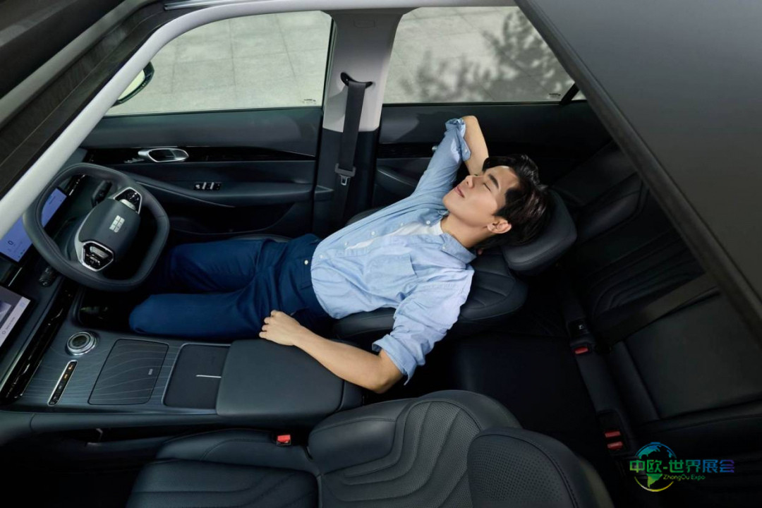 2025年泰国曼谷国际摩托车展览会:Geely EX5 Max年末促销