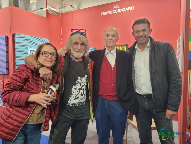 2025意大利隆加罗内山地家具展:艺术家Mauro Corona强调手工艺重要性