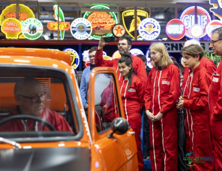 2026年法国巴黎古董车展览会:迷人的世界