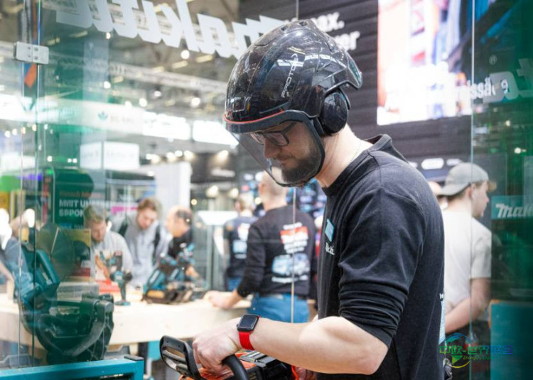 2026年德国斯图加特国际木材及屋面建筑展览会:平屋顶2.0”竞赛