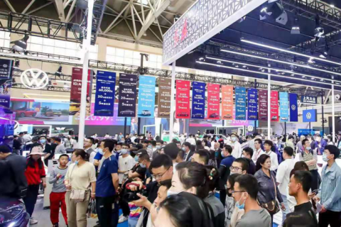 甘肃兰州国际汽车博览会展会现场图片