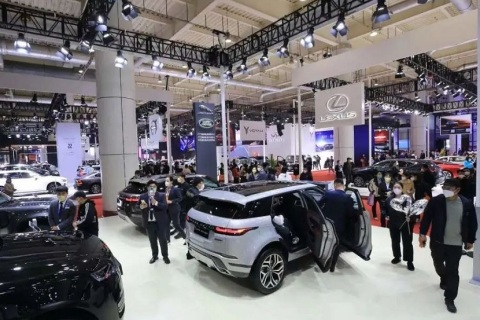 大连国际汽车展展会现场图片