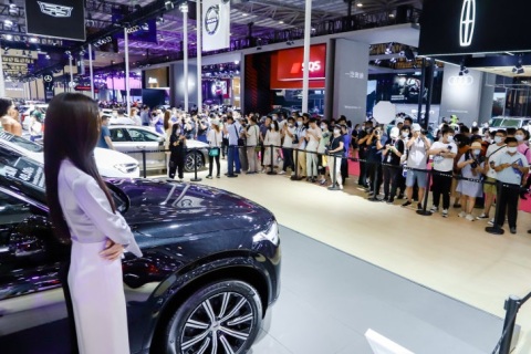 青岛国际车展展会现场图片