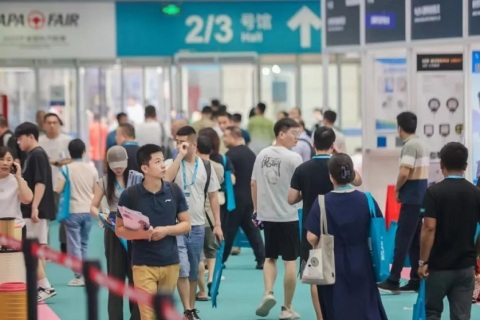 宁波国际汽车零部件及售后市场展览会展会现场图片