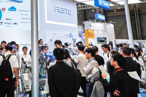 上海国际汽车制造技术与装备及材料展览会展会现场图片