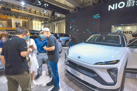 广州大湾区国际新能源汽车技术与供应链博览会展会现场图片