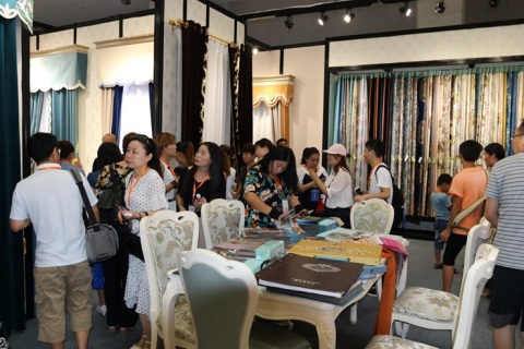 绍兴柯桥中国轻纺城窗帘布艺墙布地毯展展会现场图片