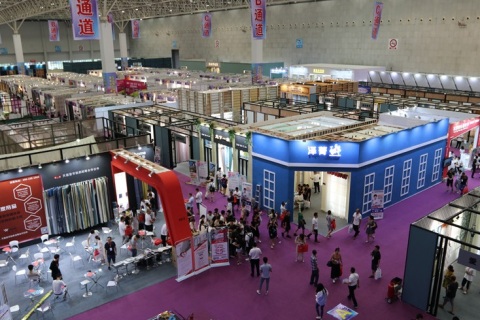 绍兴柯桥中国轻纺城窗帘布艺墙布地毯展展会现场图片